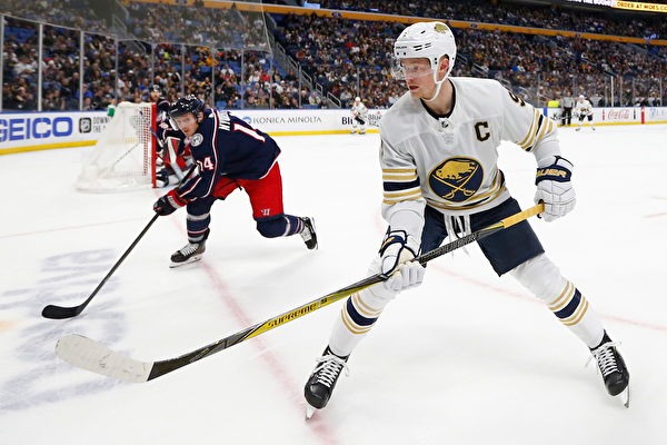 王建民在台北举办的摄影展展出了其美职生涯的珍贵瞬间，观展人数破纪录