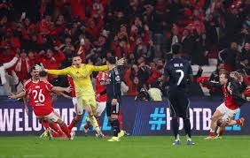 但俱乐部尚未就他的未来与其进行任何沟通。@GuillermoRai_ @TheAthleticFC 来源：Madrid Zone