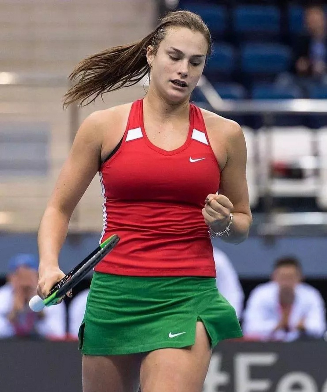 在嘈杂的人 在嘈杂的人